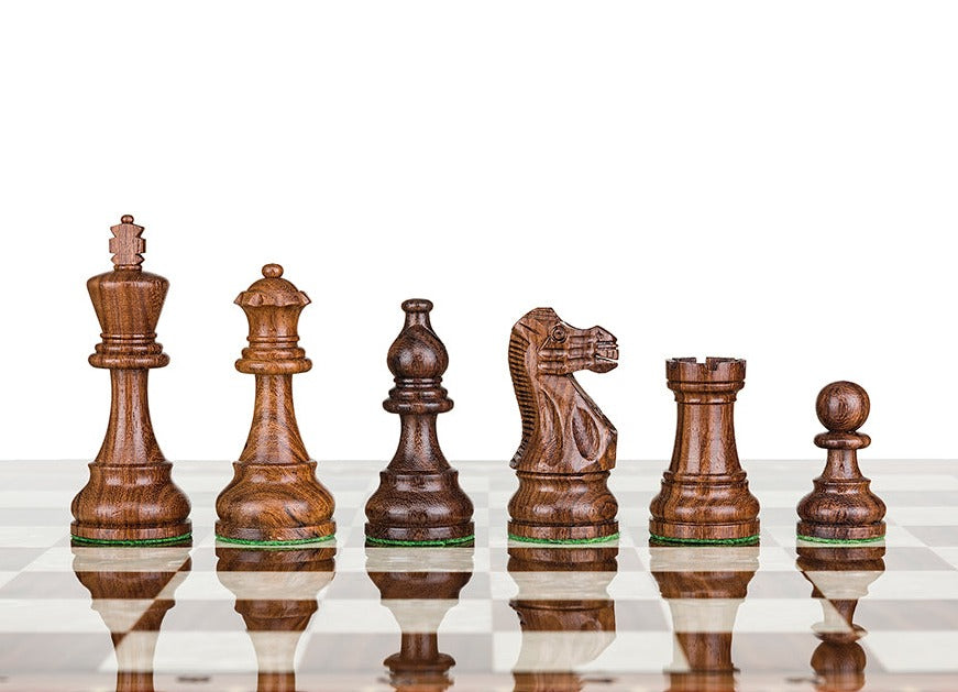 Jeu d'Échecs Taille Moyenne<br> en Bois d'Acajou