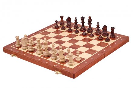 echiquier avec emplacement pour les pieces staunton