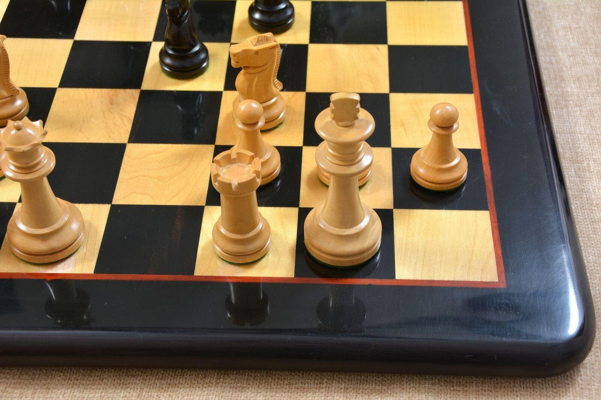 Echiquier Canadien avec Cavaliers Noirs et Blancs
