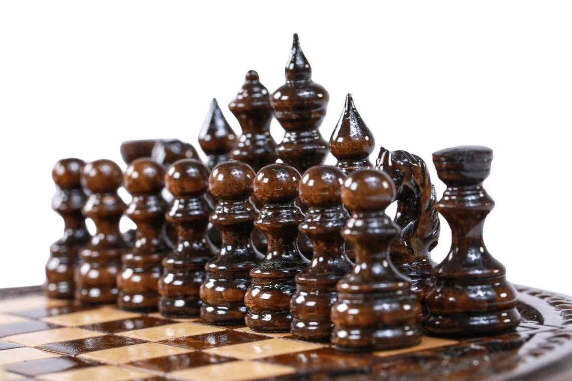 Echiquier Circulaire en Bois de Hêtre et son Jeu d'Echecs Noir