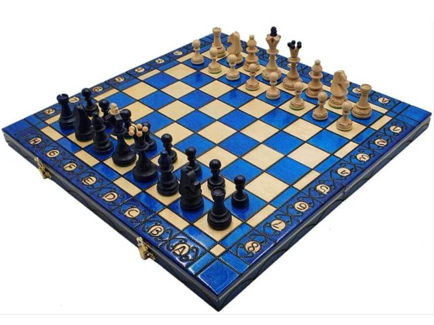 Échiquier Coloré Fabrication Artisanale en Europe