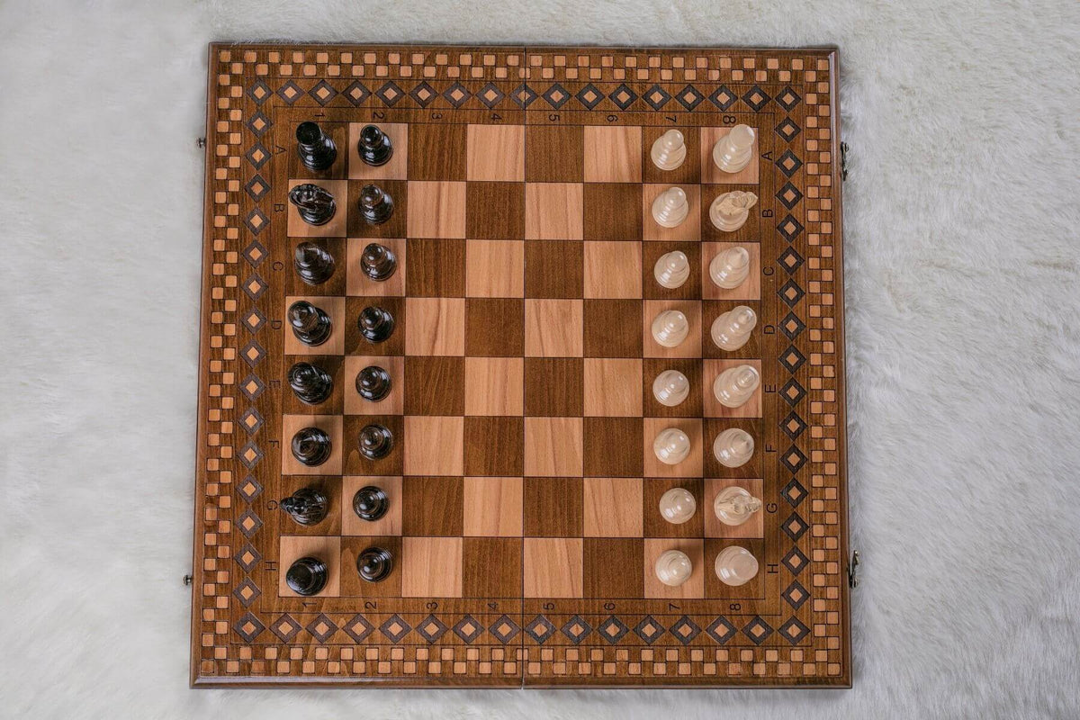 échiquier gravure géométrique 