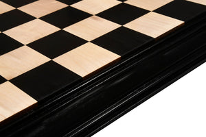 echiquier noir et blanc bois