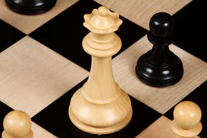 Echiquier Noir et Bois Cavalier