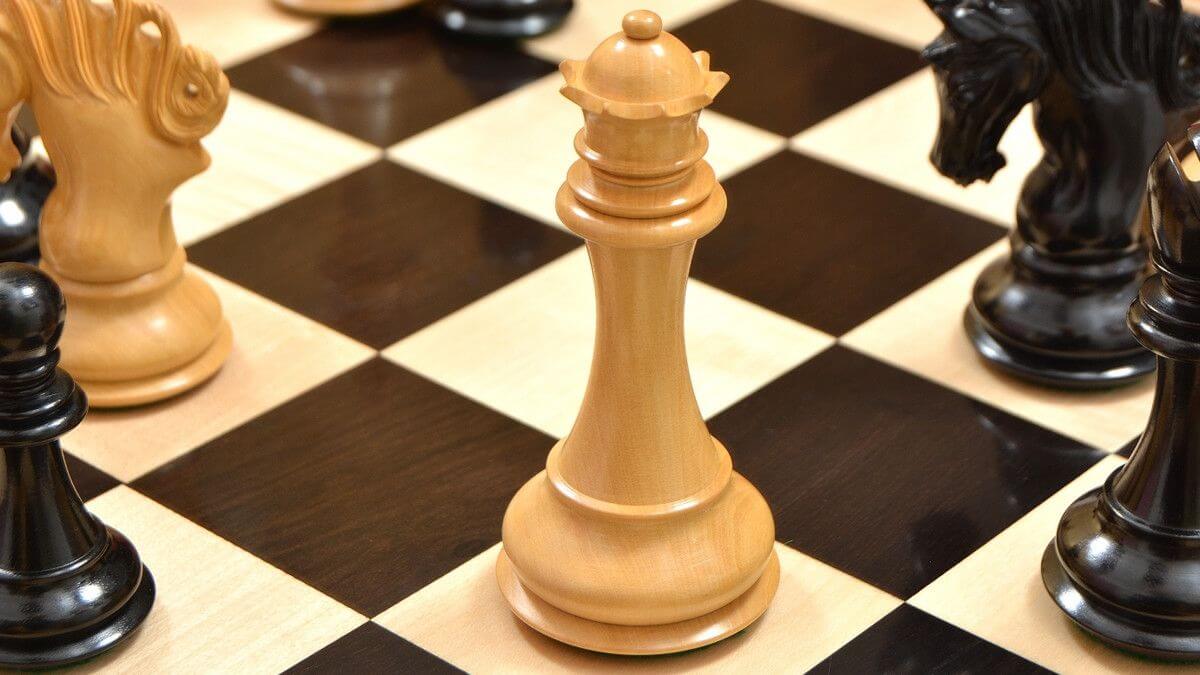 Échiquier Pégase avec Dame Blanche