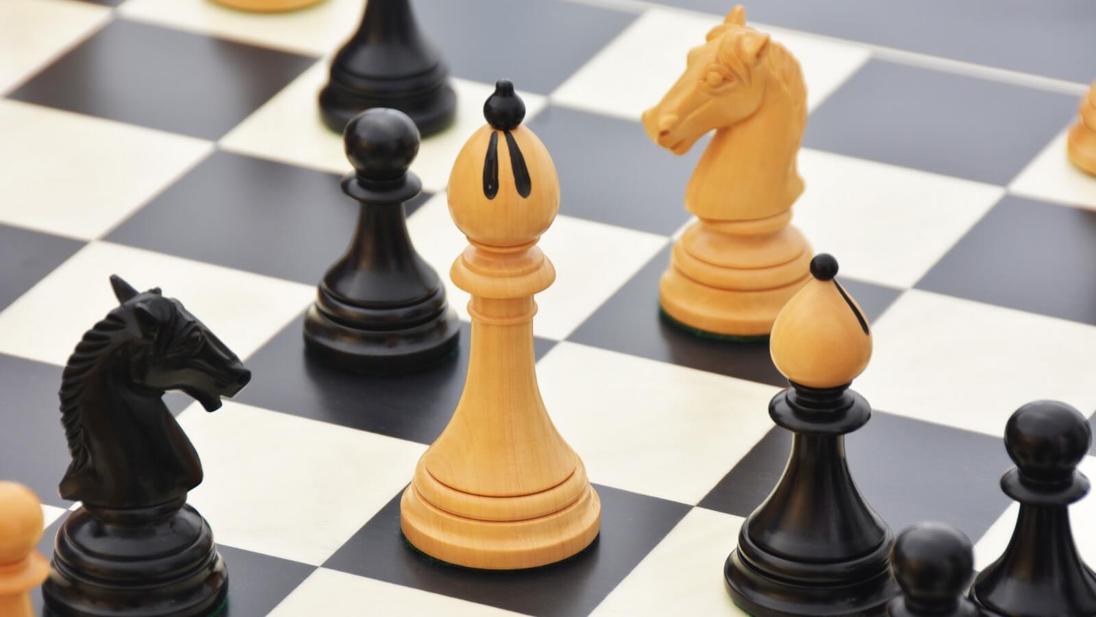 Figurines de Jeu d'Echecs Noires