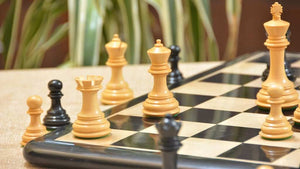 grandes pieces d'échecs scupltées en bois de rose roi