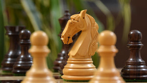 grandes pieces d'échecs scupltées en bois de rose jeu de l'oi
