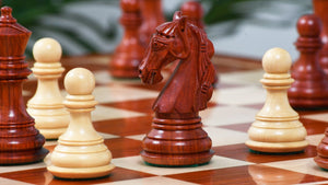 Grandes Pièces d'échecs Sculptées <br>en Bois de Rose