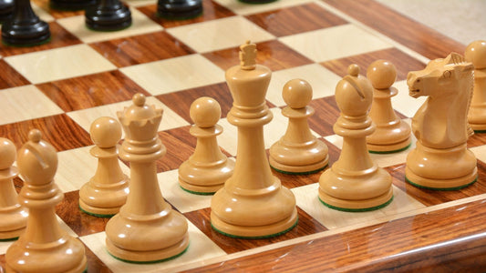 Jeu d'Echecs avec Pièces Fabrication Artisanale
