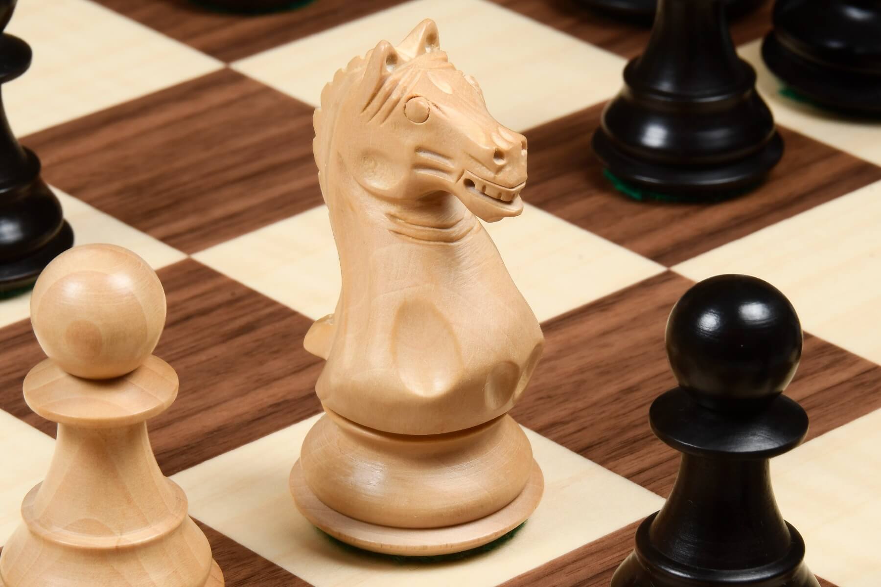 Jeu d'Échecs Charlemagne avec Fous