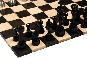 Jeu d'Échecs en Fer Cavalier
