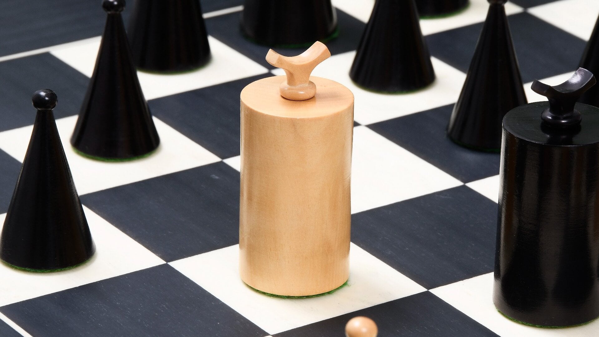 Jeu d'Echecs en Bois Marqueté de Rose