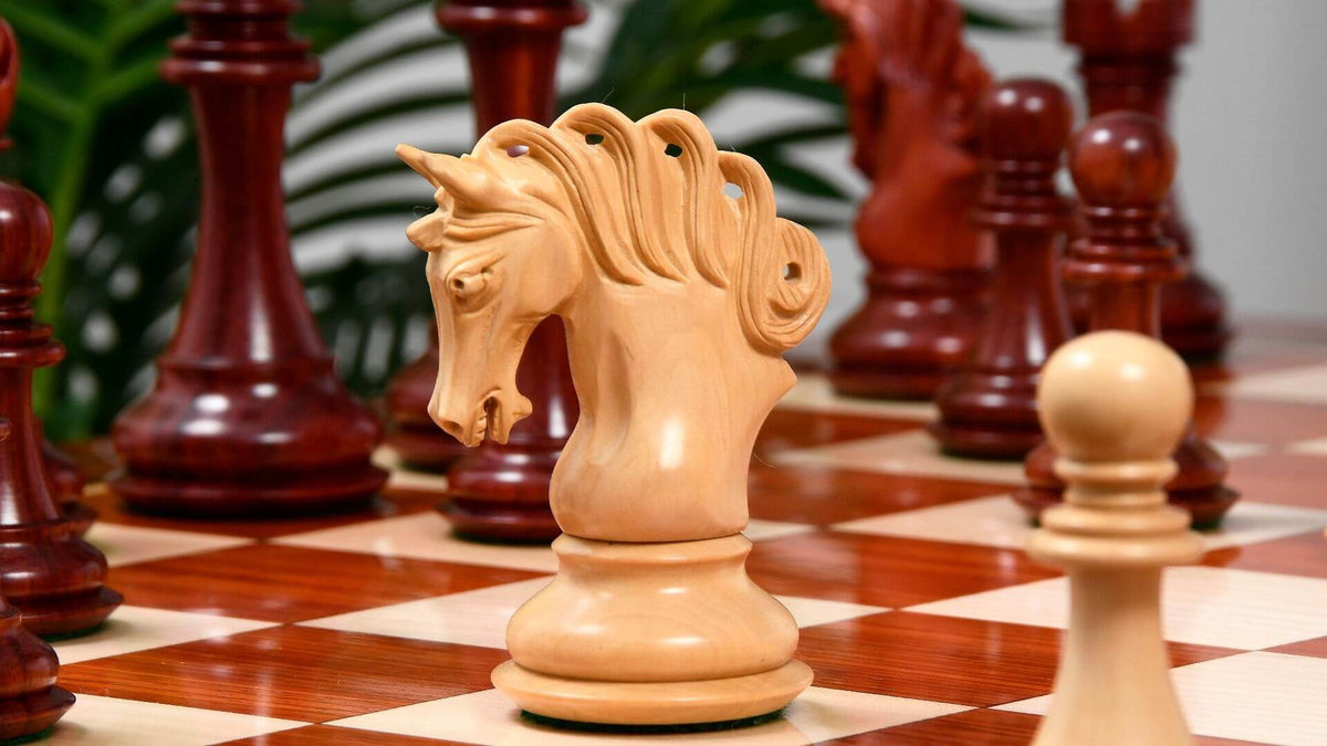 Jeu d'Echecs Luxueux en Bois de Rose Fabrication Artisanale