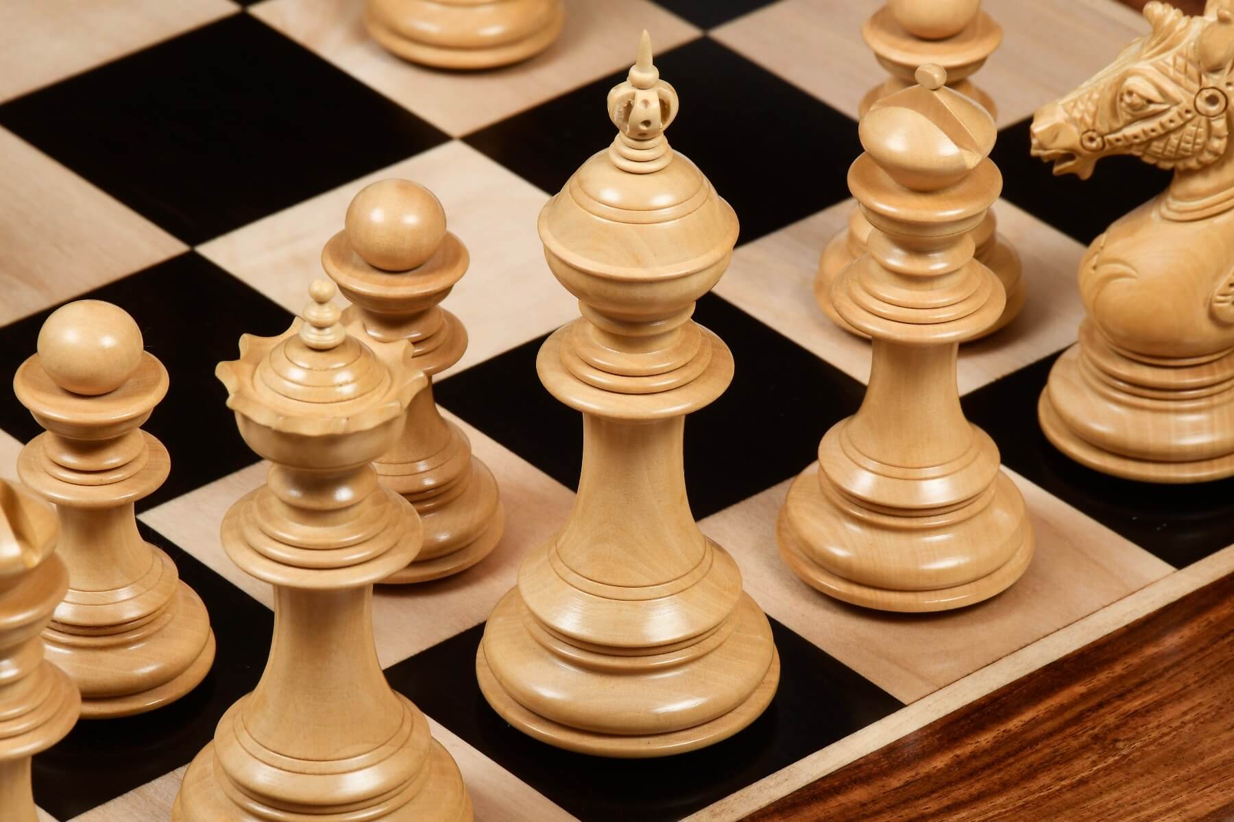 Jeu d'Échecs Personnalisé Reine