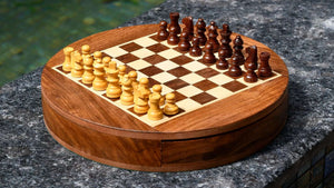jeu d'échecs rond en bois