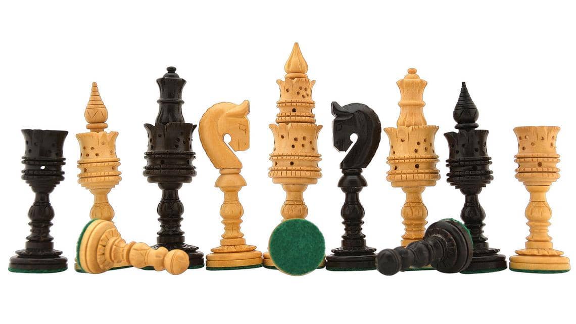 Jeu d'Echecs en Bois de Buis Artisanal Vert