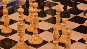 Jeu d'Echecs en Bois d'Ebène Poli Tour