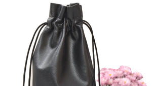 jeu echecs rouge et noir sac en cuir