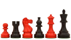 jeu echecs rouge et noir peint