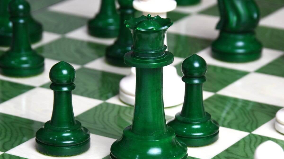 jeu echecs vert reine