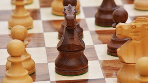 Pièces d'échecs en bois Cavalier