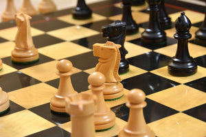 Pieces d'Echecs en Bois Précieux Velours