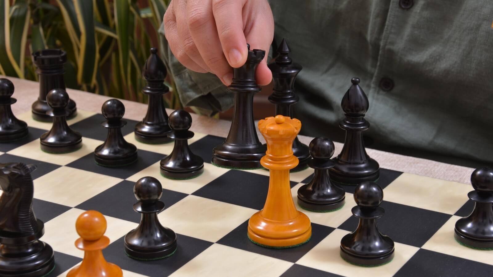 Pièces d'Échecs Classiques en Bois de Buis