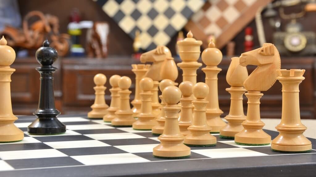 Pièces d'Echecs Fabriquées à la Main Cavalier