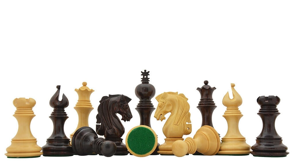 Pions d'Échecs en Bois Cavalier