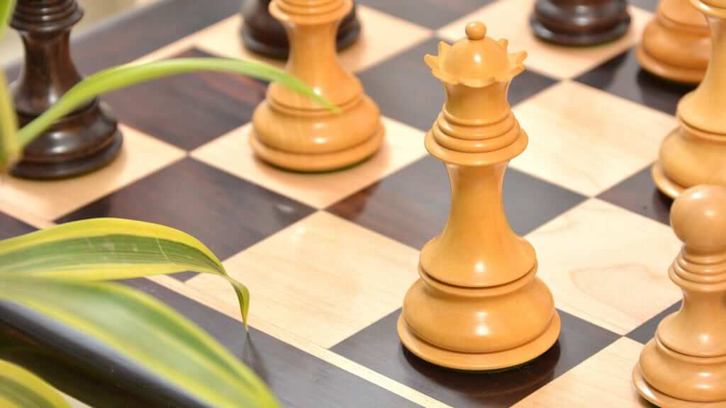 Pions d'Échecs en Bois de Hêtre