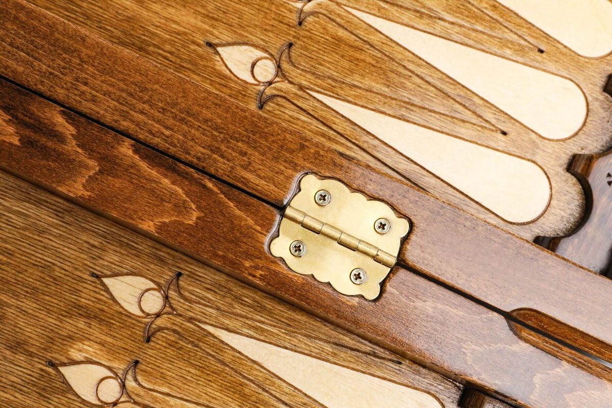 Plateau Backgammon Ornementé en Bois de Hêtre