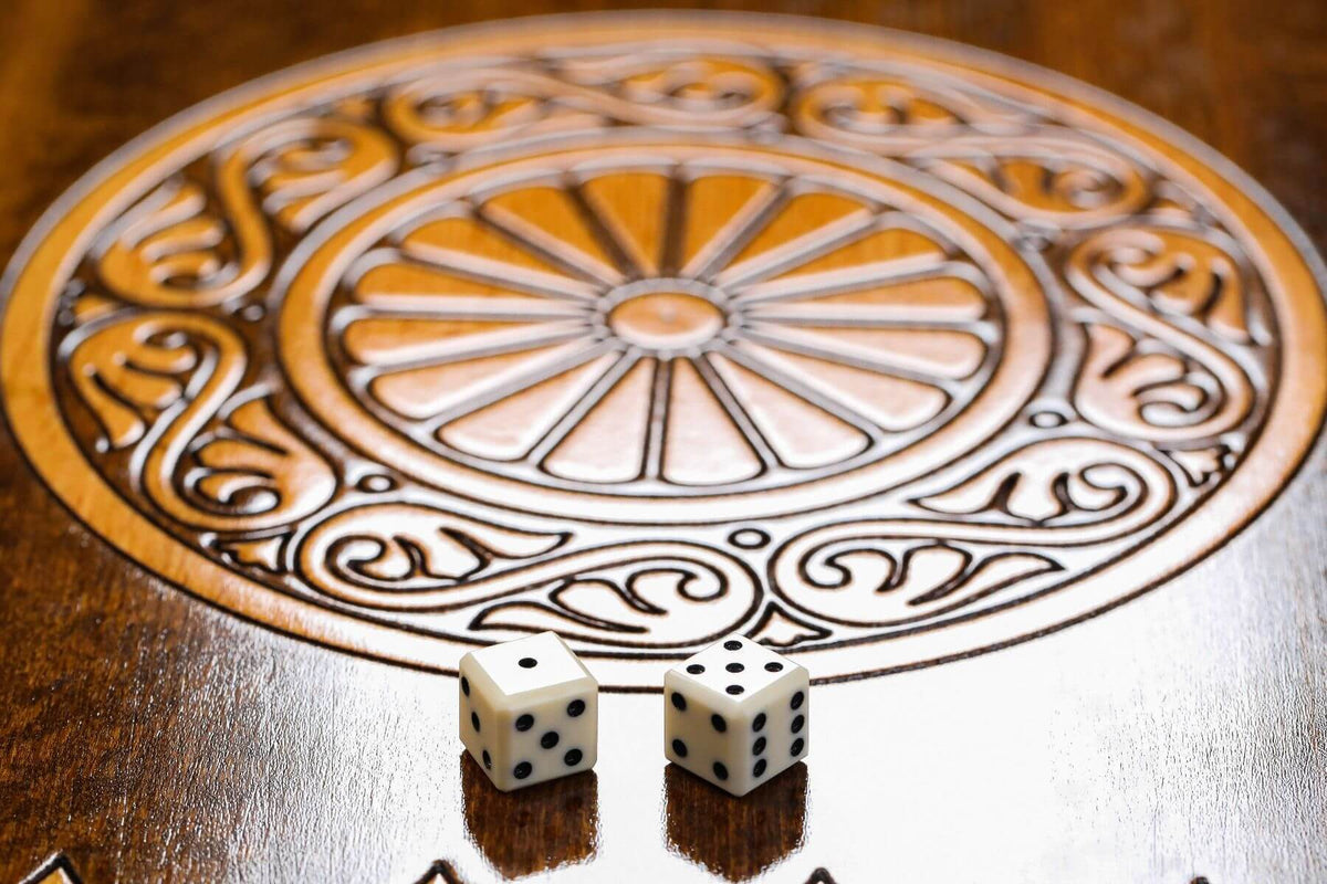 Plateau de Jeu Backgammon Dés