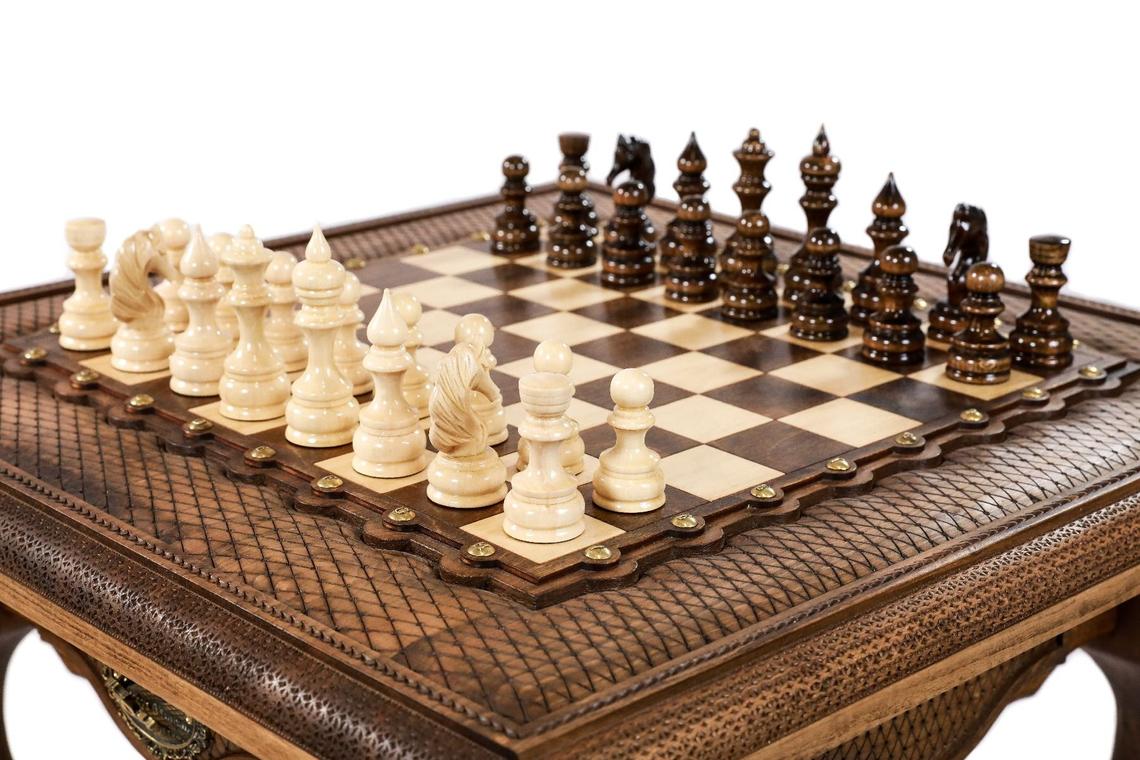 Table d'Échecs <br>en Bois de Hêtre