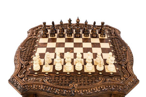 Table d'Echecs avec Ornements Cavalier