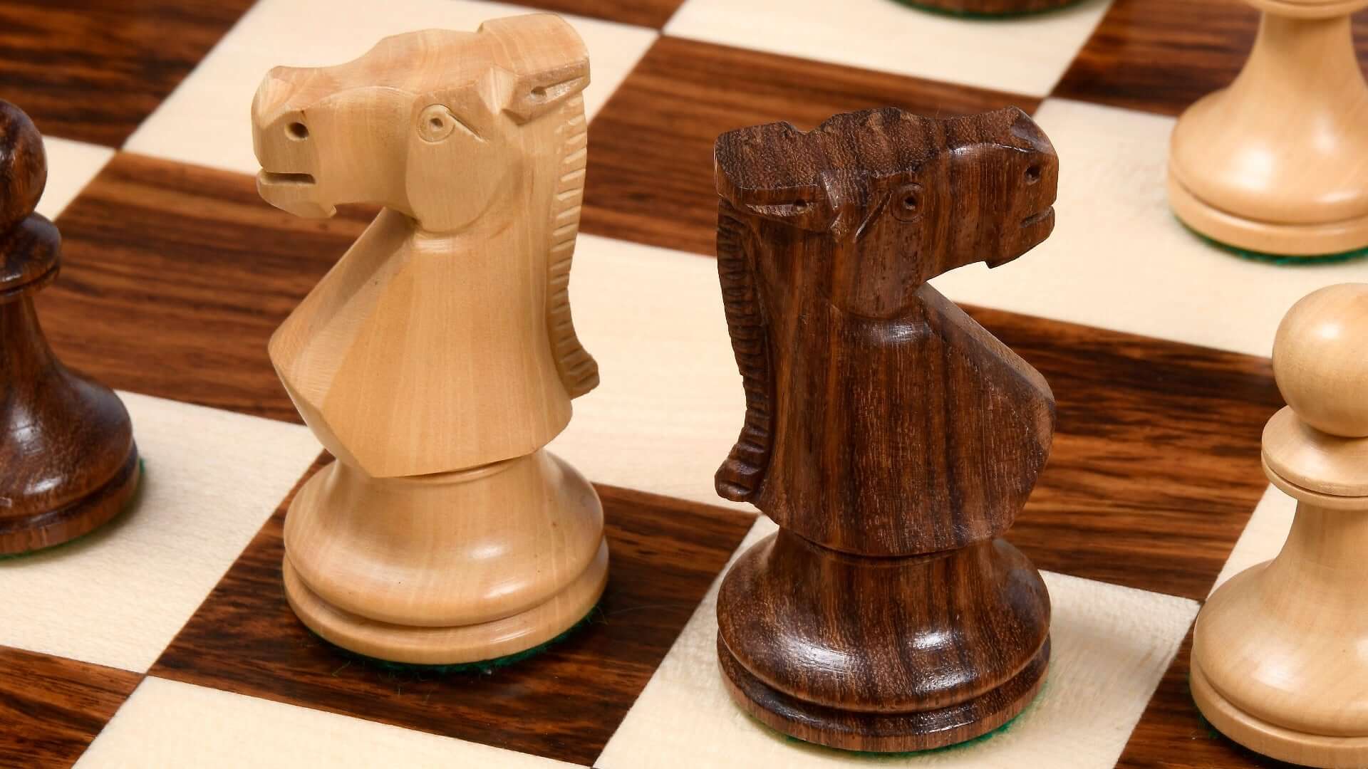 Vieux Jeu d'Echecs Fou